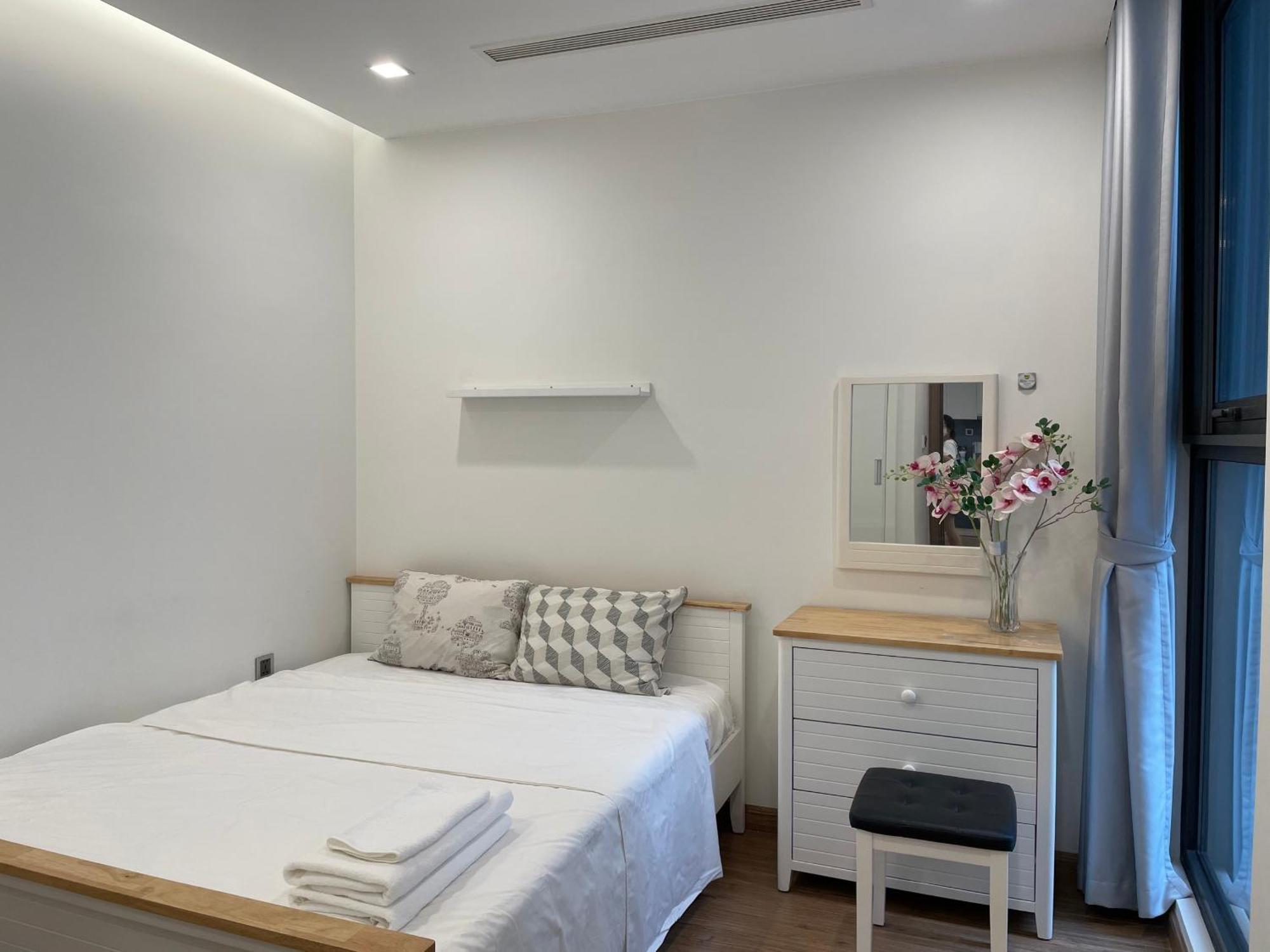 Vinhomes Metropolis Luxury Apartment 2 Br Hanoi Exterior photo